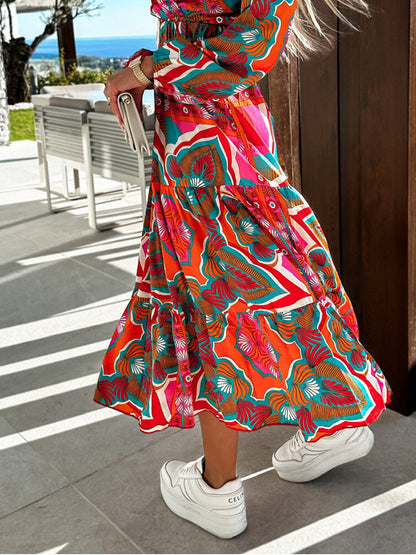 Fashionable long-sleeved V-neck maxi dress