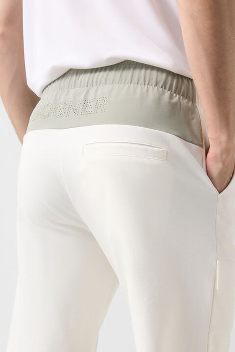 Denny Cargo Sweatshorts In Off-White/Eucalyptus