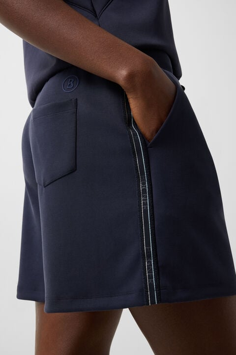 Alea Sweatshorts In Navy Blue