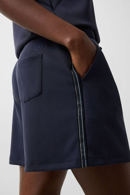 Alea Sweatshorts In Navy Blue