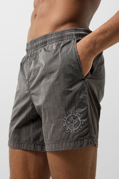 Laron swim trunks in Anthracite