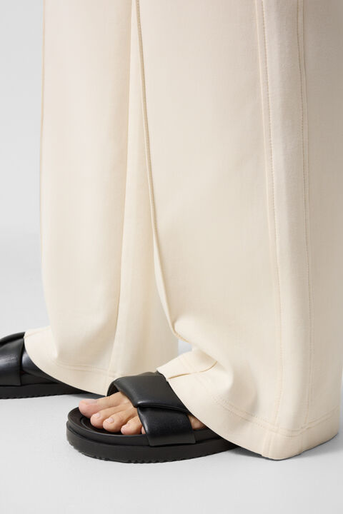 Cassie Joggers In Cream