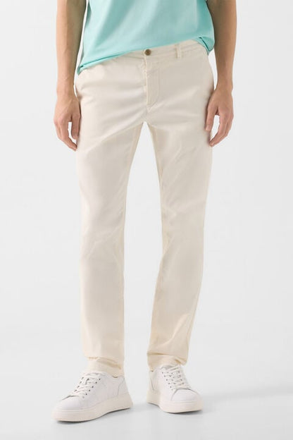 Chinos Cotton Chino In Off-White