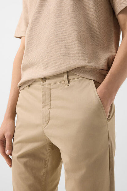 Chinos Cotton Chino In Beige