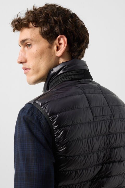 Lasse Lightweight Down Waistcoat In Black
