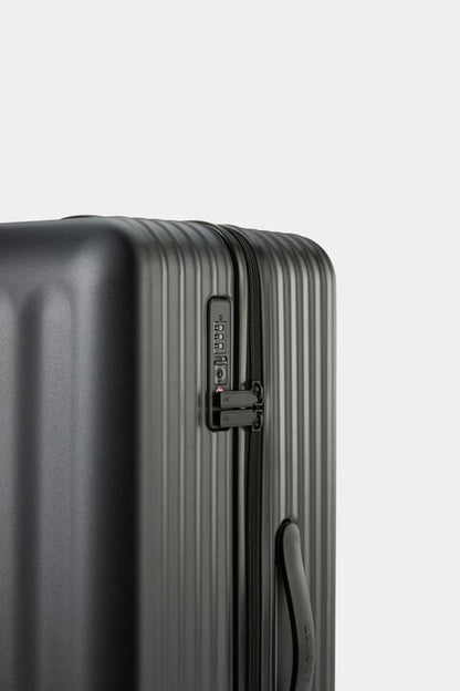 Piz Large Hard Case In Black