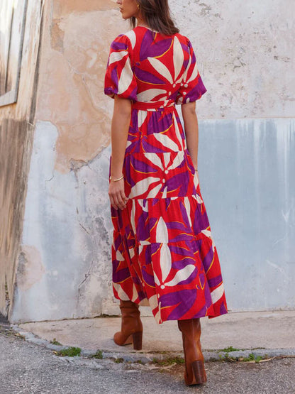Bedrucktes Maxikleid mit V-Ausschnitt, Puffärmeln und Schlitz